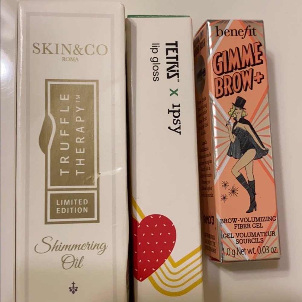 IPSY makeup samples & bag - Picture 4 of 6